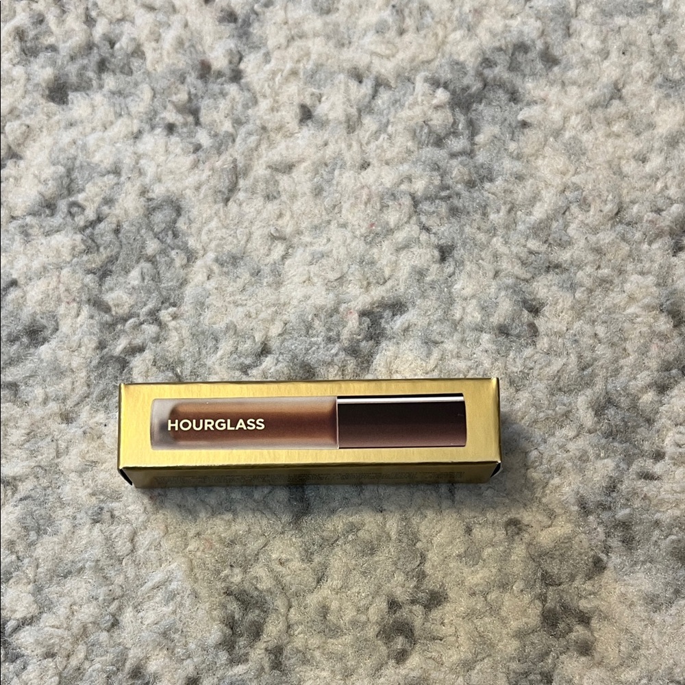 Hourglass Mini Concealer